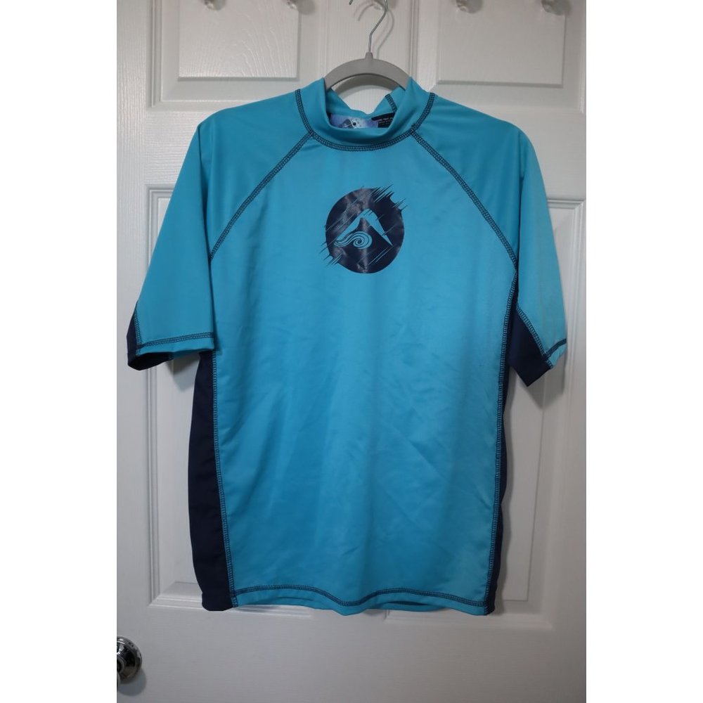 NWT Kanu Surf mens rashguard size M